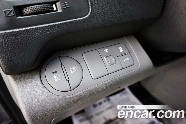 Hyundai Starex 2016 — photo 15
