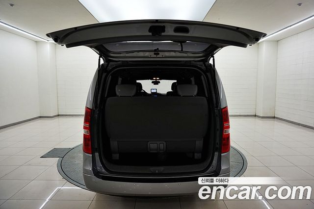 Hyundai Starex 2016 — photo 19