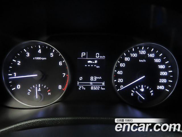 Hyundai AVANTE 2016 — photo 9