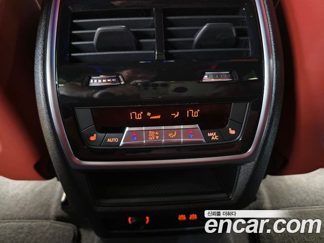 BMW XM 2026 — photo 18