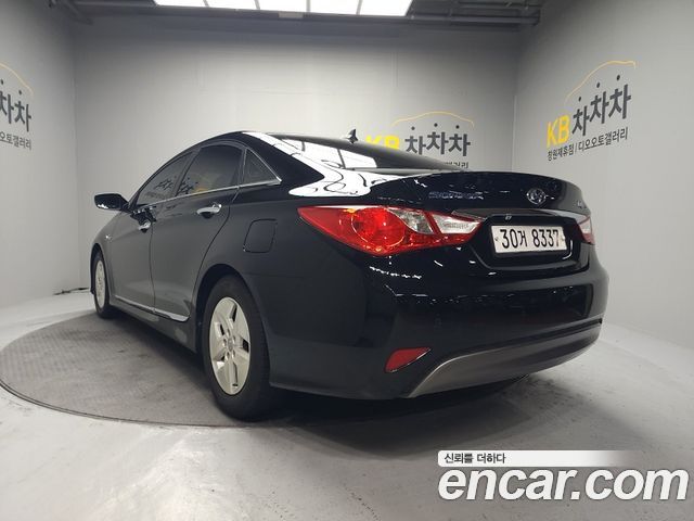 Hyundai Sonata 2012 — photo 4