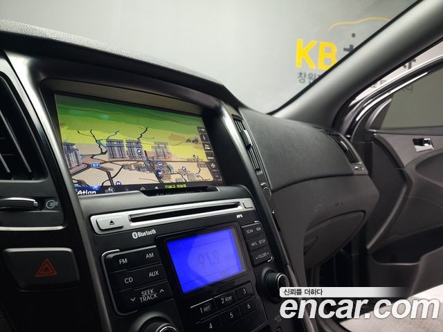 Hyundai Sonata 2012 — photo 8