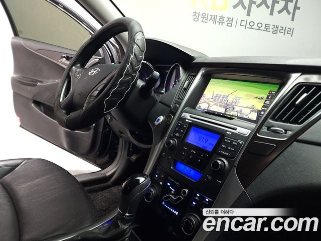 Hyundai Sonata 2012 — photo 15