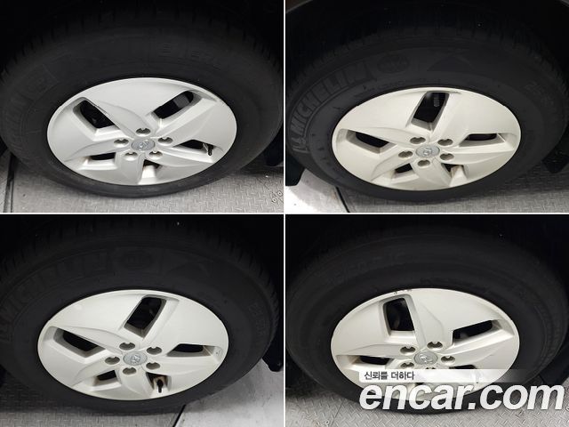 Hyundai Sonata 2012 — photo 18