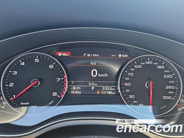 Audi A6 2017 — photo 10
