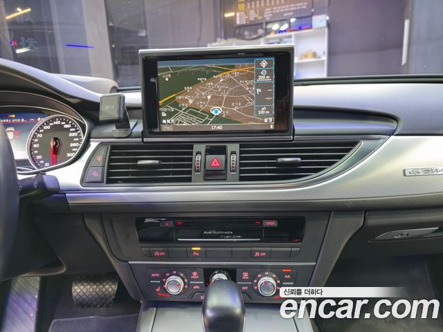 Audi A6 2017 — photo 13