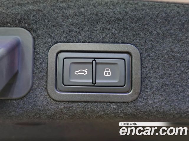 Audi A6 2017 — photo 20