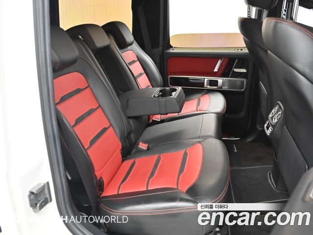 Mercedes-Benz G-Class 2019 — photo 12