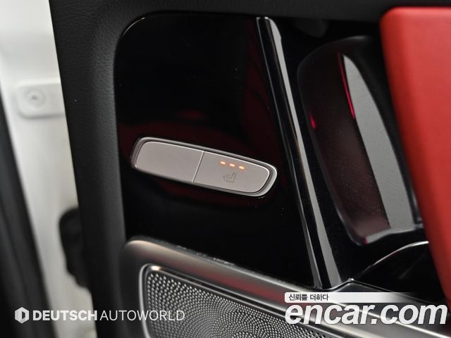 Mercedes-Benz G-Class 2019 — photo 16