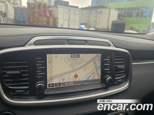 Kia Sorento 2019 — photo 12