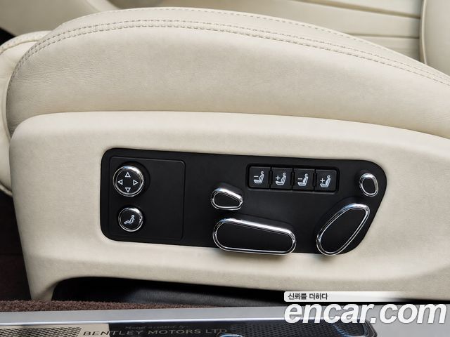 Bentley Continental 2019 — photo 19