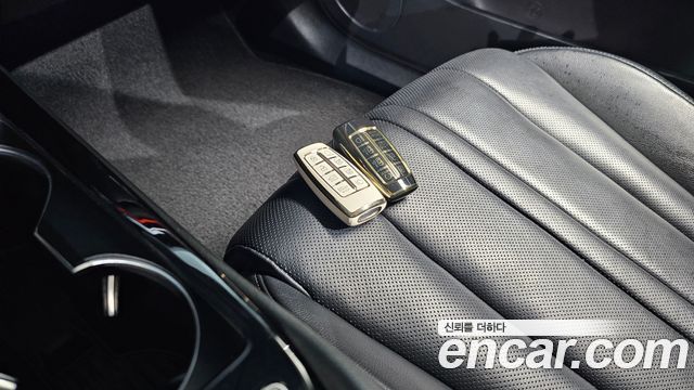 Genesis G80 2021 — photo 22