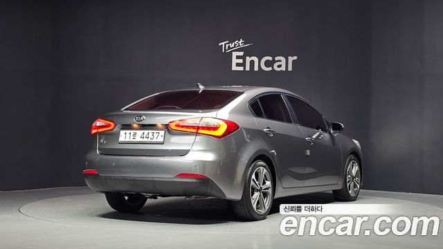 Kia K3 2015 — photo 2