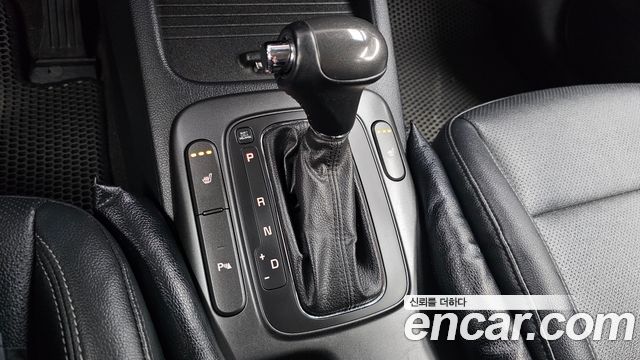 Kia K3 2015 — photo 9