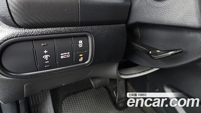 Kia K3 2015 — photo 14
