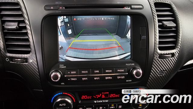 Kia K3 2015 — photo 17