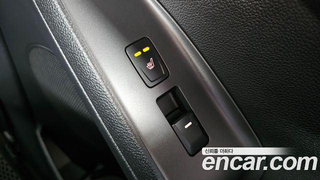 Kia K3 2015 — photo 19
