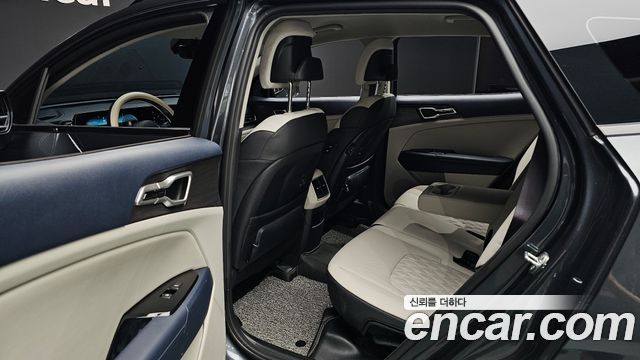 Kia Sportage 2022 — photo 18