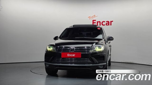 Volkswagen Touareg 2015 — photo 3