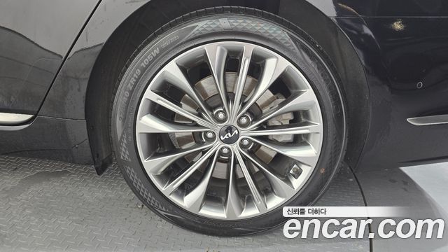 Kia K9 2023 — photo 7