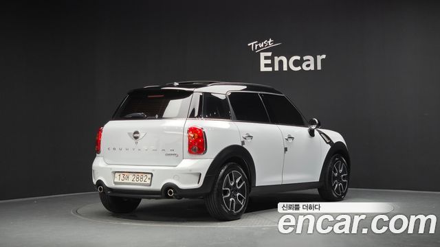 Mini Countryman 2011 — photo 2
