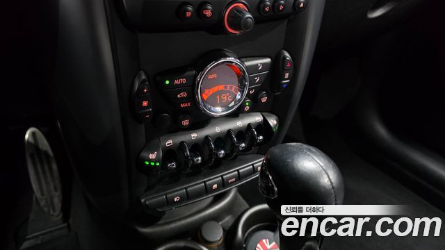 Mini Countryman 2011 — photo 18