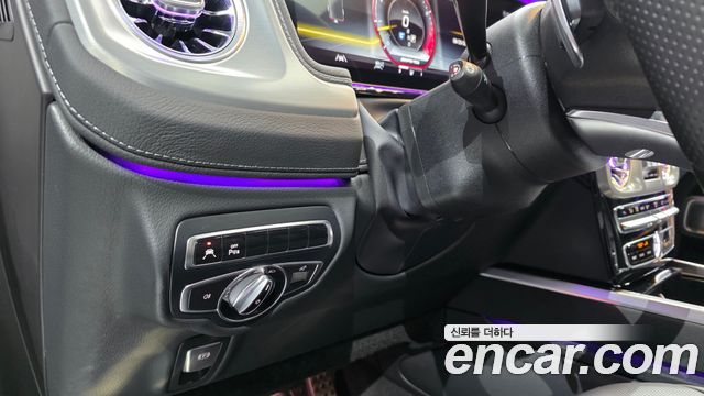 Mercedes-Benz G-Class 2021 — photo 12