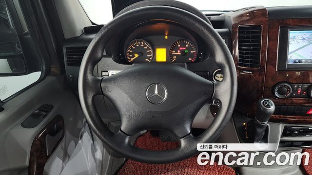 Mercedes-Benz Sprinter 2016 — photo 12