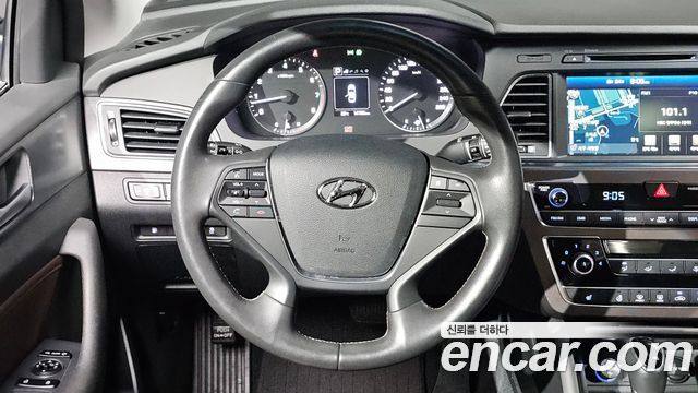 Hyundai Sonata 2017 — photo 17