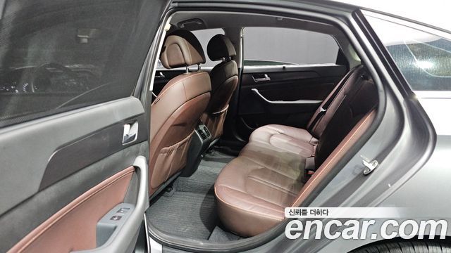 Hyundai Sonata 2017 — photo 25