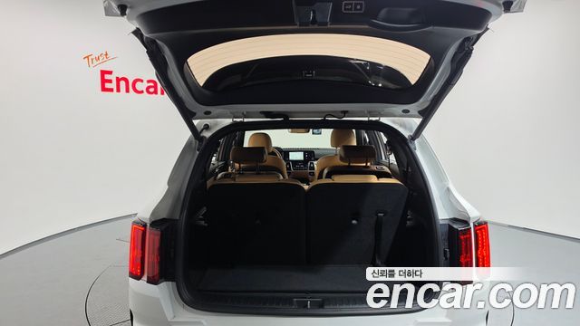 Kia Sorento 2023 — photo 25