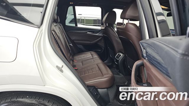 BMW iX3 2023 — photo 18