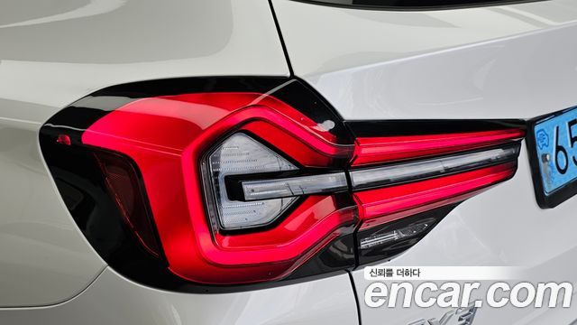 BMW iX3 2023 — photo 9