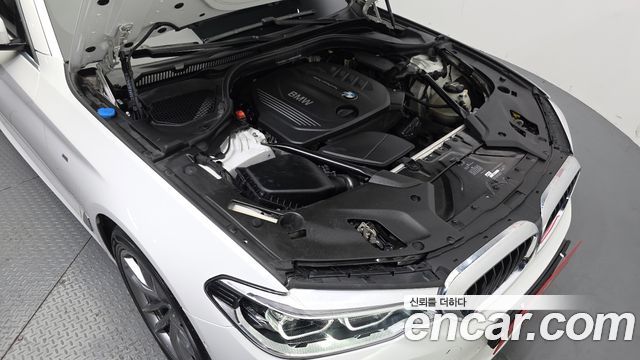 BMW 5-Series 2018 — photo 6