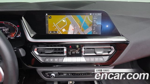 BMW Z4 2022 — photo 14