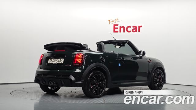 Mini Cooper Convertible 2024 — photo 2