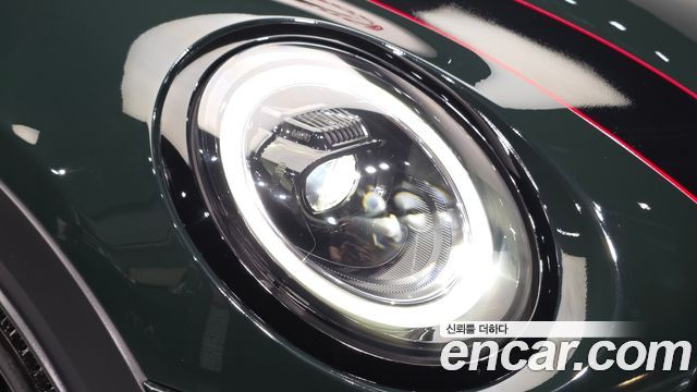 Mini Cooper Convertible 2024 — photo 8
