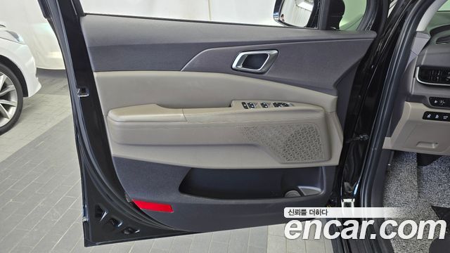 Kia Canival 2024 — photo 14