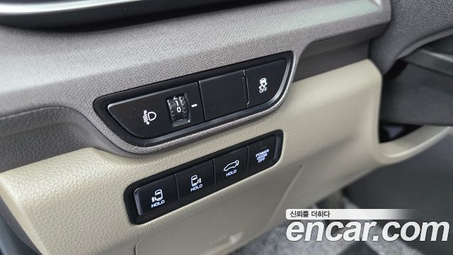 Kia Canival 2024 — photo 28