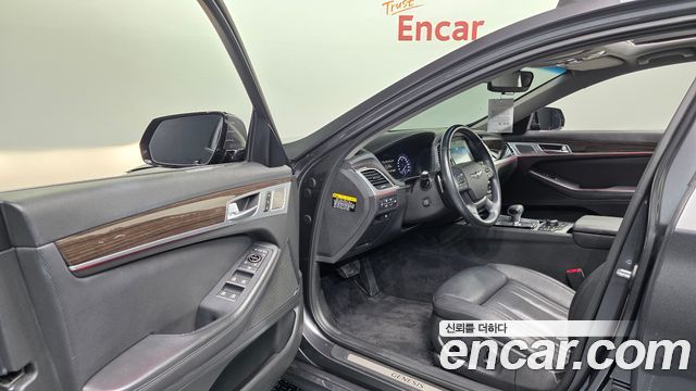 Genesis G80 2018 — photo 13