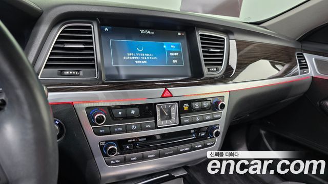 Genesis G80 2018 — photo 21