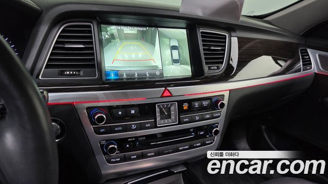 Genesis G80 2018 — photo 22