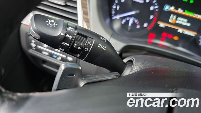 Genesis G80 2018 — photo 26