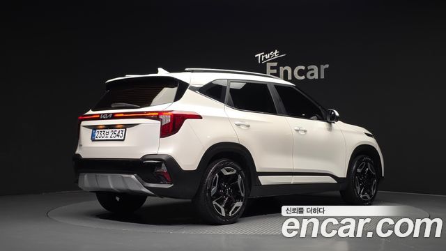 Kia Seltos 2023 — photo 2