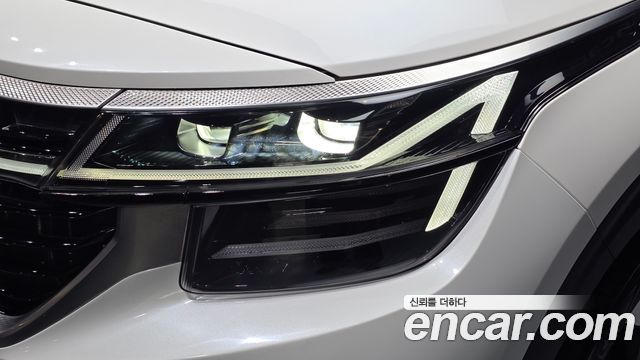 Kia Seltos 2023 — photo 8