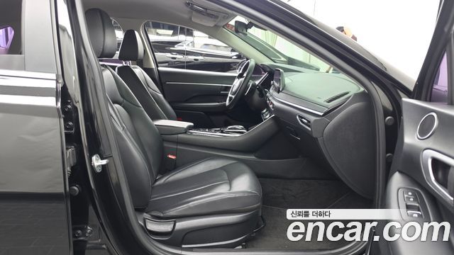 Hyundai Sonata 2020 — photo 17