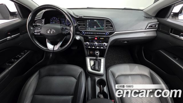 Hyundai AVANTE 2020 — photo 10