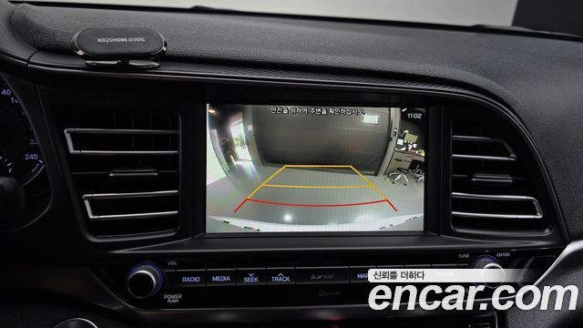 Hyundai AVANTE 2020 — photo 21
