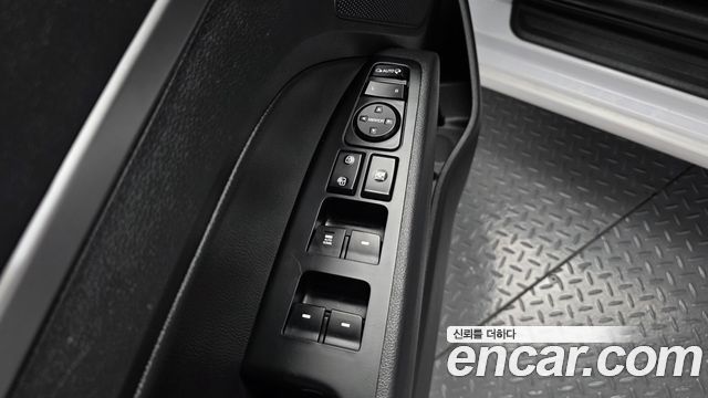 Hyundai AVANTE 2020 — photo 25