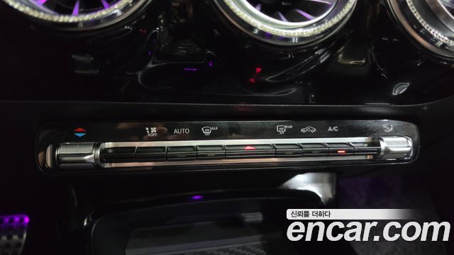 Mercedes-Benz CLA-Class 2020 — photo 18